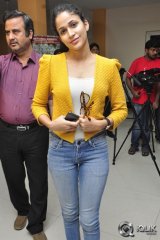 Celebrities at Naa Bangaaru Talli Movie Special Show